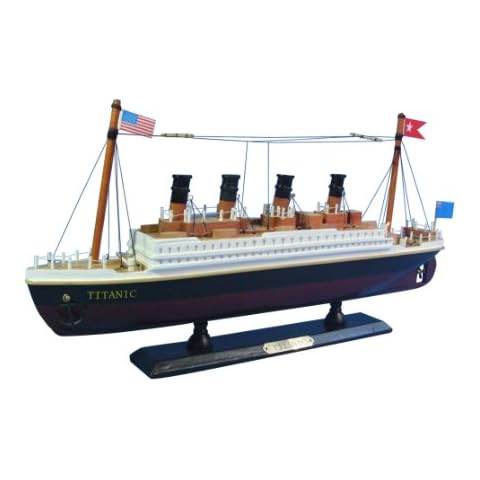 Hampton Nautical RMS Titanic Cruise Ship Cover