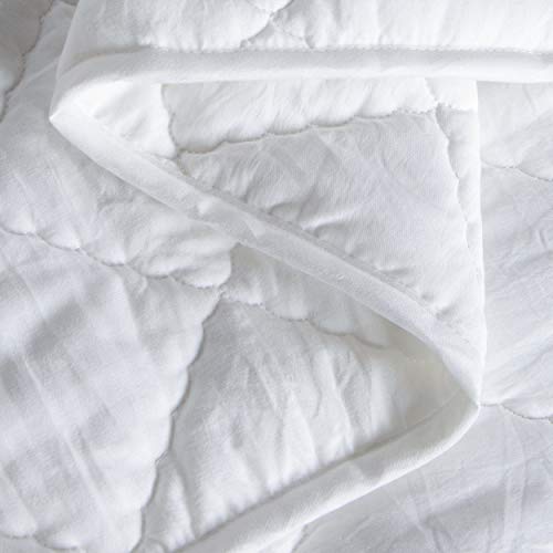 Image of BEDSUM Large Toddler Comforter, Brushed Microfiber Crib Blanket - All Season Quilted Down Alternative Nursery Bedding - Lightweight Baby Blanket for Daycare & Nap, 43x60, White