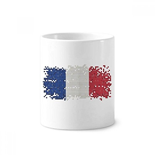 Tasse blanche céramique France pour stylo et brosse à dents de table