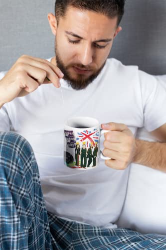 Mug Beatles LOVE en céramique. Cadeau original. - Les Beatles, Paul McCartney, John Lennon, RIngo Starr, George Harrison Mug Beatles LOVE en céramique. Cadeau original. – Image 5