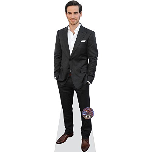 Colin O'Donoghue (Suit) Mini Cardboard Cutout für 24,97 EUR bei amazon.de Bild: Colin O'Donoghue (Suit) Mini Cardboard Cutout für 24,97 EUR bei amazon.de