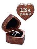 Personnalisation Texte & Motif : Boîte en bois personnalisable en plusieurs formes, idéale pour les cadeaux de demande aux demoiselles d'honneur ou les cadeaux de mariage pour les mariés. Gravez des noms, des dates, des vœux ou des phrases sur mesure pour créer un souvenir véritablement unique. Chaque boîte en noyer présente des veines de bois naturelles, incluant possibles imperfections légères (couleur du bois et nœuds).