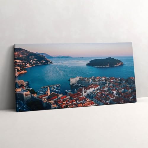 Peinture sur toile art mural pour illuminer un salon sombre avec un paysage azur