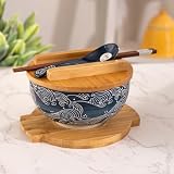 Urban Tokyo Juego de 5 cuencos japoneses de cerámica esmaltada estilo Kamameshi japonés para ramen Udon Pho con cuchara, tapa de bambú, palillos y salvamanteles (ondas Nami)