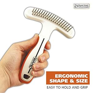 Wahl 2-in-1 Combination Double Row Pet Rake with Hair Shedding Blade for Dog or Cat Fur by The Brand Used by Professionals – Model 858424 Wahl 2-in-1 Combination Double Row Pet Rake with Hair Shedding Blade for Dog or Cat Fur by The Brand Used by Professionals – Model 858424