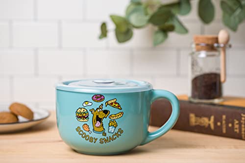 Silver Buffalo Scooby Doo Scooby Snacks Caneca de sopa de cerâmica com tampa de plástico ventilado,