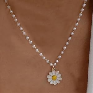 Amazon.com: Daisy Flower Necklace White Pearl Necklaces for