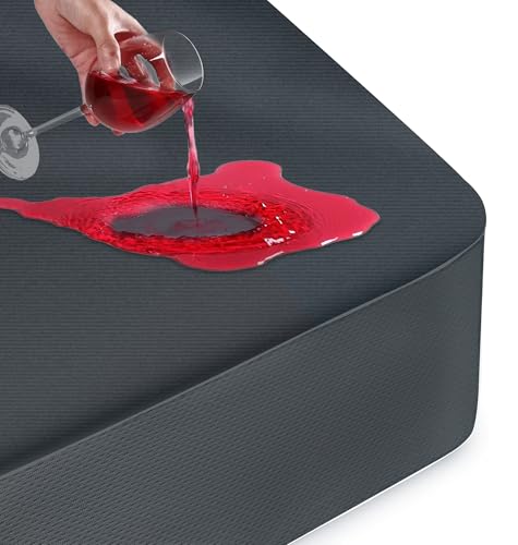 Mattress Protector Waterproof Double, Premium Mattress Covers 135X190cm, Breathable, Waterproof bed sheet with 30cm depth Pockets rubber Mattress Protector -Grey