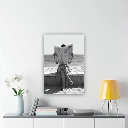 Toile rétro femme lisant journal impression monochrome premium 30x45cm - 6