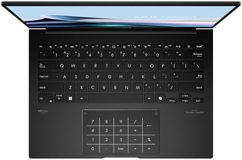 Detailaufnahme der beleuchteten AZERTY-Tastatur des ASUS Zenbook 14 mit Precision Touchpad