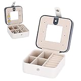 Im Inneren befindet sich eine Zwischenschicht, die Schmuck vor Schäden durch Reibung schützt.