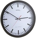 Der Durchmesser beträgt 30 cm und somit ist das Ziffernblatt auch aus größerer Entfernung sehr gut ablesbar.