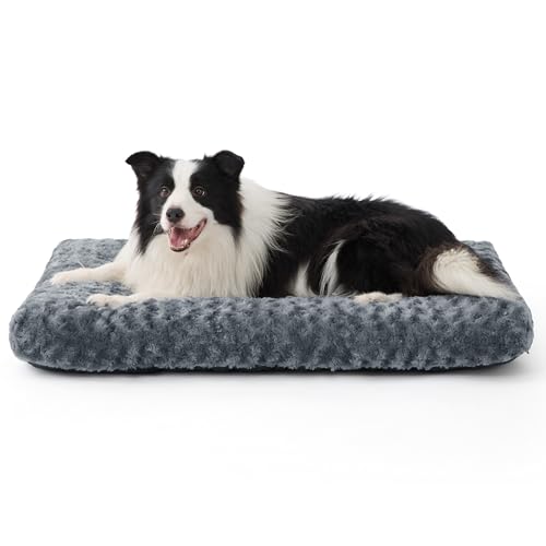 Bedsure Tapis Chien Grande Taille - 104x69cm Coussin de Chien en Peluche Brossée, Matelas Chien Soutien Confortable et Durable avec Dessous Anti-Dérapant, Panier Chien Douillette et Épaisse,Gris