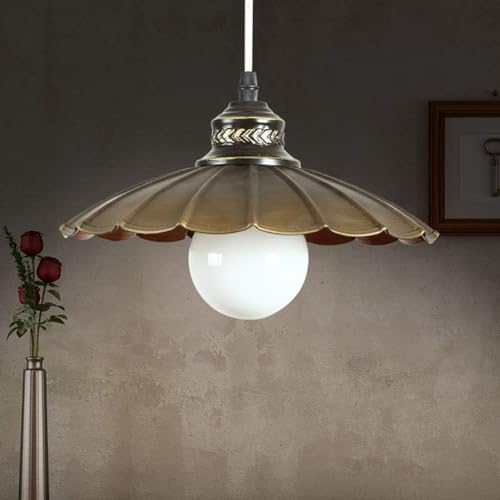 Lustre industriel en fer forgé au design épuré pour un éclairage intérieur chic
