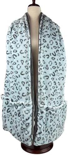 Wolf Essentials AnyWear Collection – CozyCarry Recycled Fleece 6-Pocket Scarf image 5