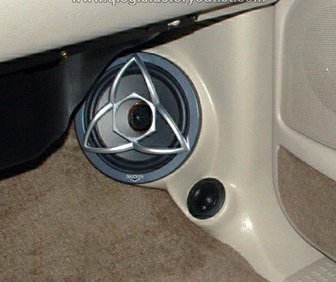 Q-Logic Kick Panel Speaker Mounts for Cadillac Escalade, Chevy Avalanche Suburban Tahoe Silverado, GMC Denali Yukon Yukon-XL Sierra & Classic (6.5