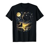 Black Pug Howling to The Moon 90s Retro Animal Pet Lover Art T-Shirt