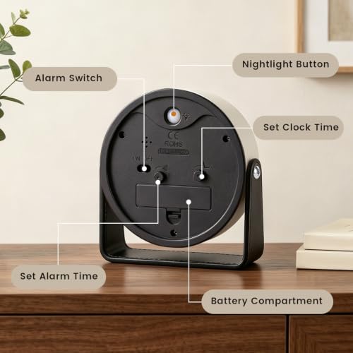Reloj de escritorio de metal con diseño simple y estructura robusta 8