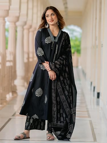 Image of Arayna Women's Pure Cotton Printed Kurta Pant Dupatta Set | Elegant Ethnic Suit Set with Minimal Leaf Motifs | Straight Fit 3-Piece Set for Women