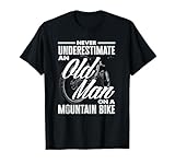Este diseño es perfecto para los entusiastas del ciclismo de montaña a los que les encanta recorrer los senderos. Tanto si eres un ciclista experimentado como si solo te gustan los descensos, este diseño es una forma divertida de mostrar tu pasión por el