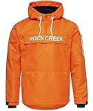 Die eignen sich nicht nur für coole Street-Styles, sondern halten auch Regen und Wind verlässlich ab. Innen ist die Jacke mit Fleecematerial gefüttert, sodass Sie für jede Eventualität gerüstet sind.