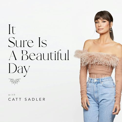 The Blonde Files: Getting Comfortable in Our Skin Podcast Por  arte de portada