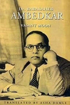 Paperback Dr Babasaheb Ambedkar: Vasant Moon Book