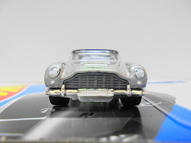 ミニチャンプス　Aston Martin DB5 007 GOLDFINGER MINI GT Aston Martin DB5 “Goldfinger” & 