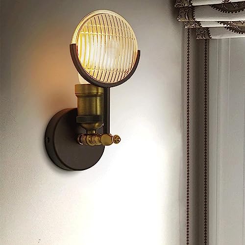 Linterna de pared rustica tipo calabozo para iluminar una casa de campo 4