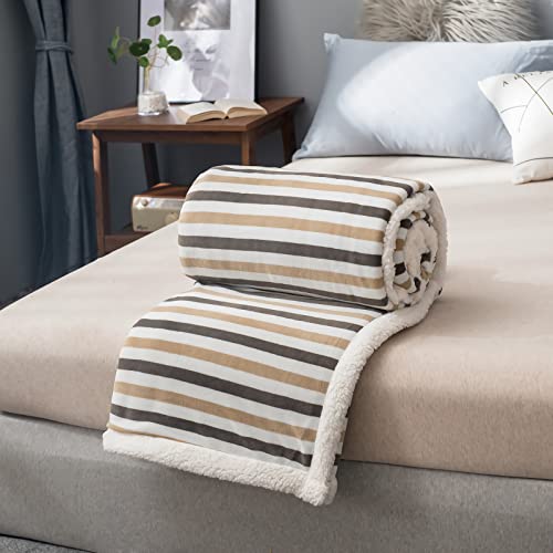 Excelente Tienda Manta Reversible de Sherpa,Manta Polar 100% Microfibra Extra Suave y cálida Manta de sofá, de Cama para Invierno y de Sala de Estar. (Café, 150 x 190 cm) Cover