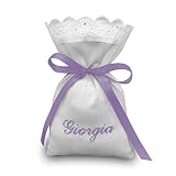 la rifinitura del sacchetto è in elegante pizzo sangallo bianco; - la misura di ogni singolo sacchetto è di 13 cm circa di altezza per 9 cm circa di larghezza (essendo un prodotto artigianale le misure possono variare di qualche millimetro da sacchetto a sacchetto);