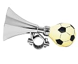 Divertida trompeta cromada con diseño de balón de fútbol, su sonido te acompañará en tus viajes en bicicleta y hará sonreír a cualquier persona que te obstruya.