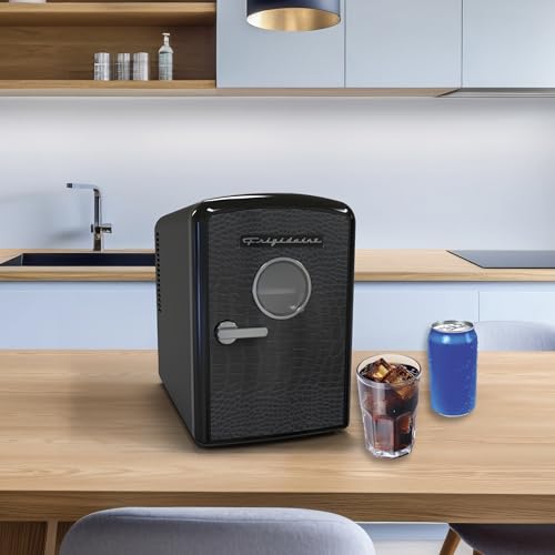 Frigidaire 9 can/6l mini personal fridge cooler Crocodile Finish door-W: 7.08" x L: 11.81" X H: 10.04 (Black) by Frigidaire - Image 2