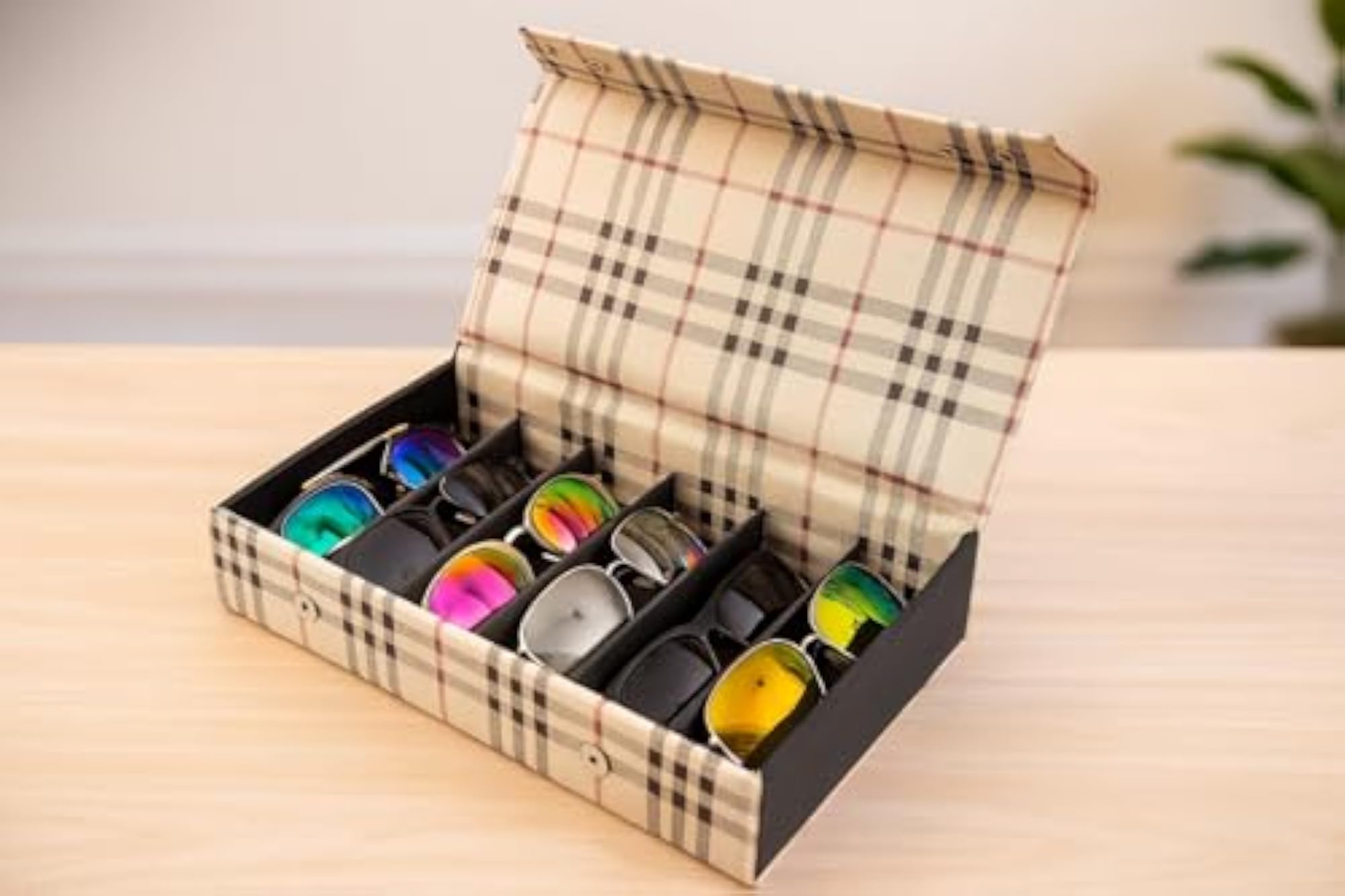 Plaid Pattern Sunglasses and Jewellery Storage Box