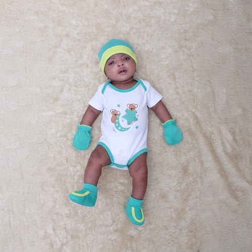 Image of TINYLANE - Curated For You! Organic Baby Giftset | Baby Hamper for Newborn | Newborn Baby Essentials| 0-6 Months | Pack of 8