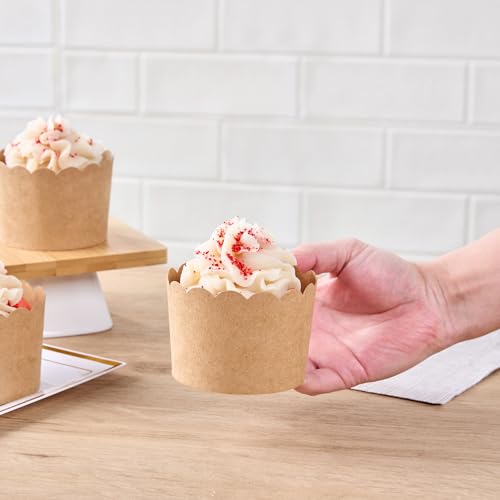 Restaurantware Baking Cups 200 Pack of 10 oz Paper Cupcake Liners Greaseproof Scalloped Oven-Safe Elegant Dessert Muffin Cups Disposable for Parties by Restaurantware - Image 5
