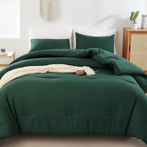 Image of ROSGONIA Oversized King Comforter Dark Emerald Green, 3pcs (1 Boho Comforter & 2 Pillowcases), Lightweight Oversized King Size Comforter Sets Bedding