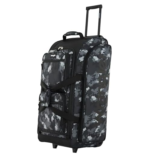 Wrangler Wesley Digital Camo Duffel