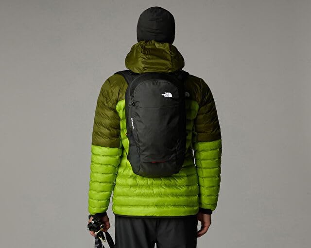 Miniatura 2 de The North Face Basin - Mochila técnica de 18 litros con cubierta para la lluvia, mochila unisex, correa para el esternón, accesorio para bastón de