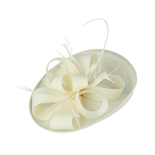 Chapeau bibi beige : fixez votre coiffure de mariage facilement