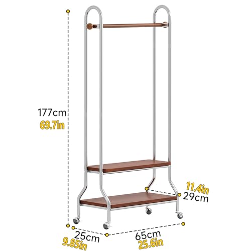 Portant à vêtements à roulettes compact pour optimiser le rangement