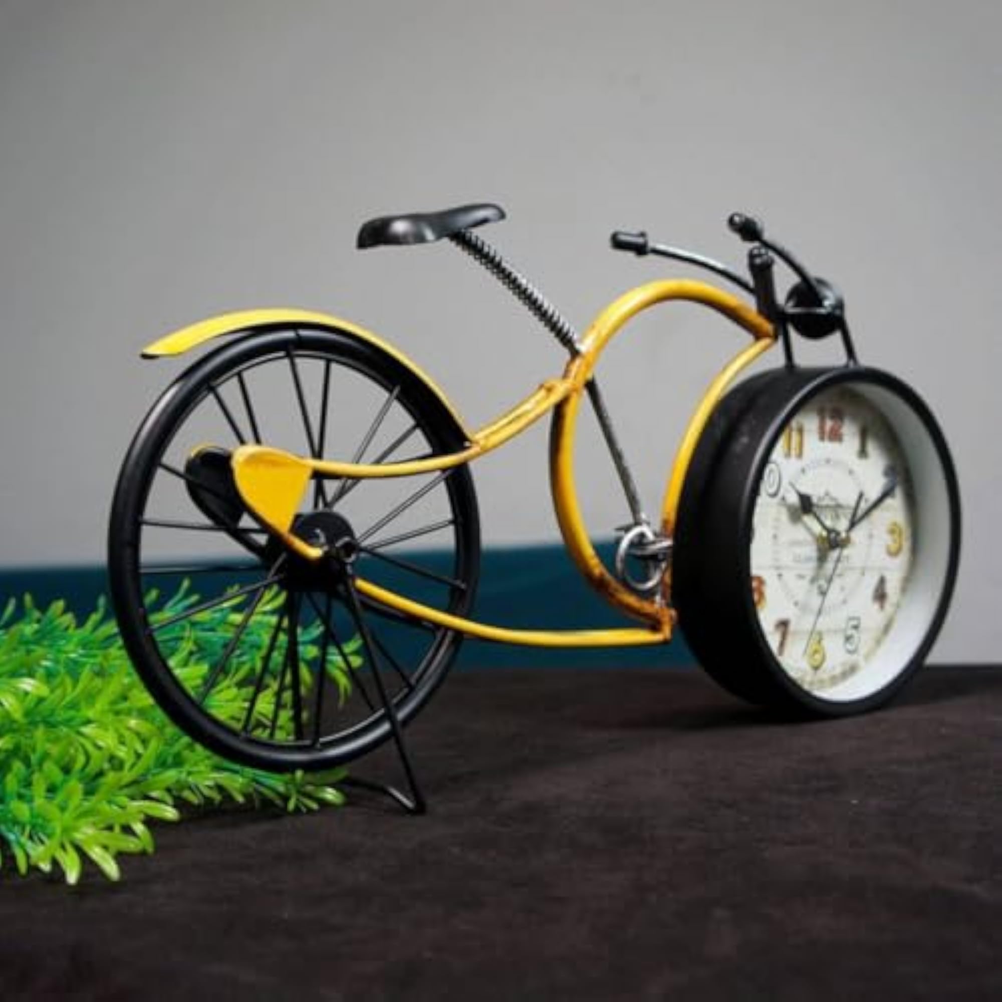 Handmade Iron Cycle Clock Model