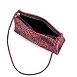 amparo traduction fr DISEÑO ARTESANAL: Bolso trenzado a mano con patrón entrelazado único en tonos rojo y azul, fabricado en España con materiales sintéticos de alta calidad