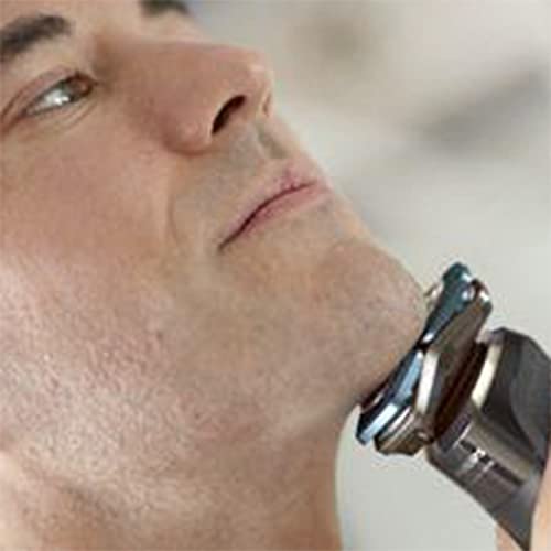 Foto von PHILIPS Shaver Series 7000 - Elektrischer Nass- und Trockenrasierer für Herren mit ausklappbarem Trimmer, Reinigungsstation, 4 x Reinigungskartuschen, Ladestation & Reiseetui (Modell S7783/63)
