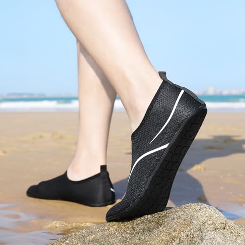 gitzing Water Shoes for Women Men Beach Quick-Dry Swim Aqua Socks Breathable Barefoot Shoes for Beach Surfing Driving Pool Yoga(Black,42 EU/8 UK)