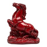 【Belle statue de cheval rouge, de bonne taille】 Chaque statue de cheval rouge mesure 9 × 7,8 × 3 cm (3,54 × 3,07 × 1,18 pouces), ce qui est de taille modérée et ne semblera pas trop volumineuse mais peut également devenir le centre visuel. La couleur rouge classique symbolise la joie et la prospérité dans la culture chinoise. Il convient au placement sur des bureaux, des étagères ou des caves à vin et d'autres espaces de maison et de bureau, ajoutant une touche d'élégance orientale