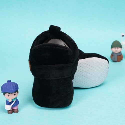 Image of Neska Moda Baby Boys & Baby Girls 6 to 12 Months Velvet Booties