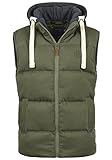 Diese gefütterte Weste wird deinen Kleiderschrank um ein weiteres Allround-Teil erweitern, da du diese Outdoorweste quasi mit allem kombinieren kannst und immer top gekleidet bist. Schützendes und wärmendes Material sowie beste Verarbeitung werden dich überzeugen!