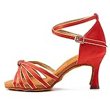 La tomaia a cinque cinturini si combina con la fibbia a sgancio rapido: queste fibbie a sgancio rapido ti aiutano a indossare e togliere facilmente le scarpe da ballo. Imposta le cinghie delle scarpe da ballo alla lunghezza desiderata e non dovrai più preoccuparti di regolarle di nuovo.