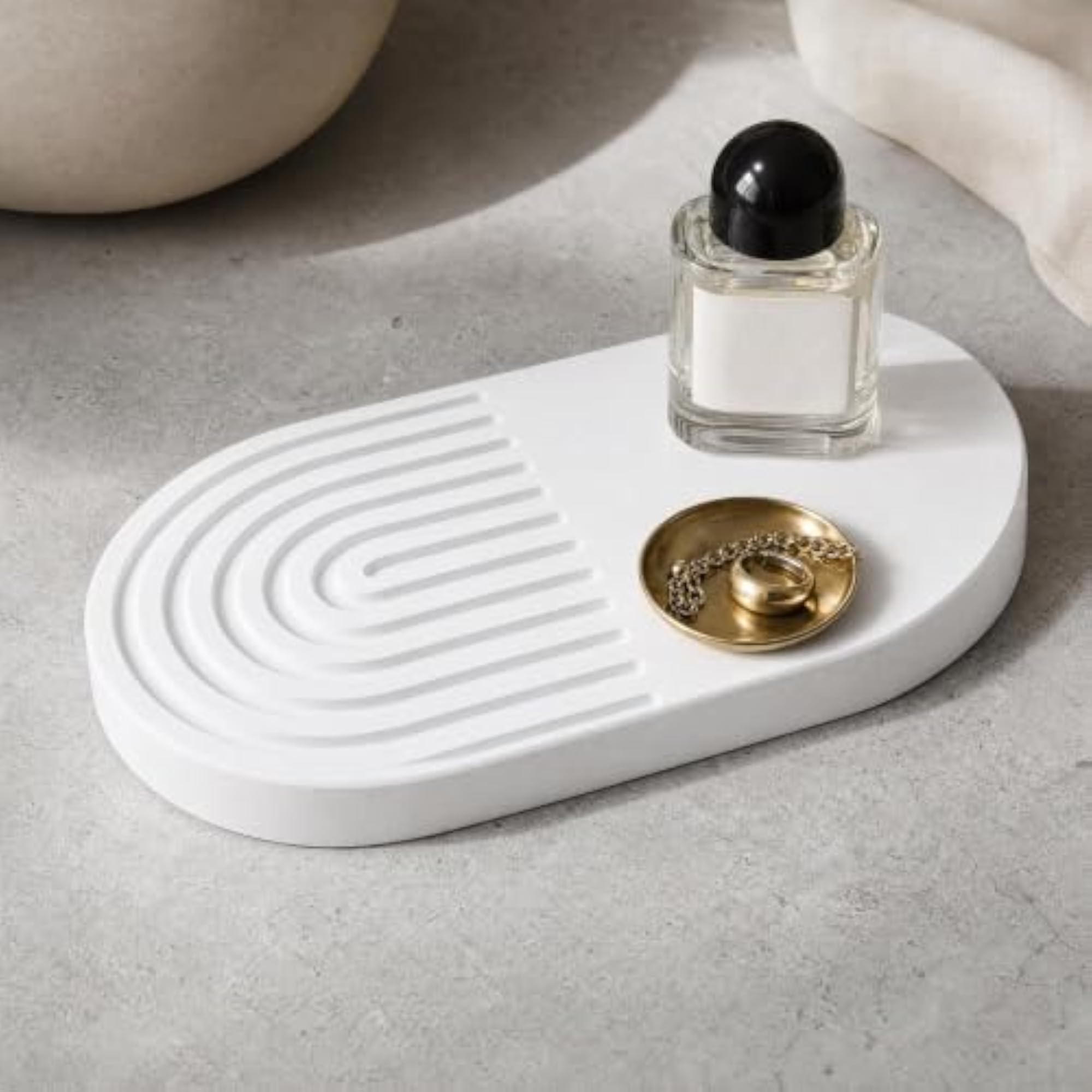 Rounded Rectangle Tray, Surface Relief Pattern